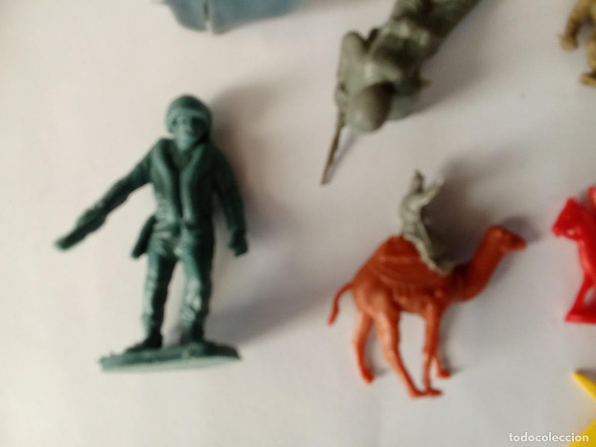 Figuras de goma y PVC: Lote variado figuras Montaplex - Foto 5
