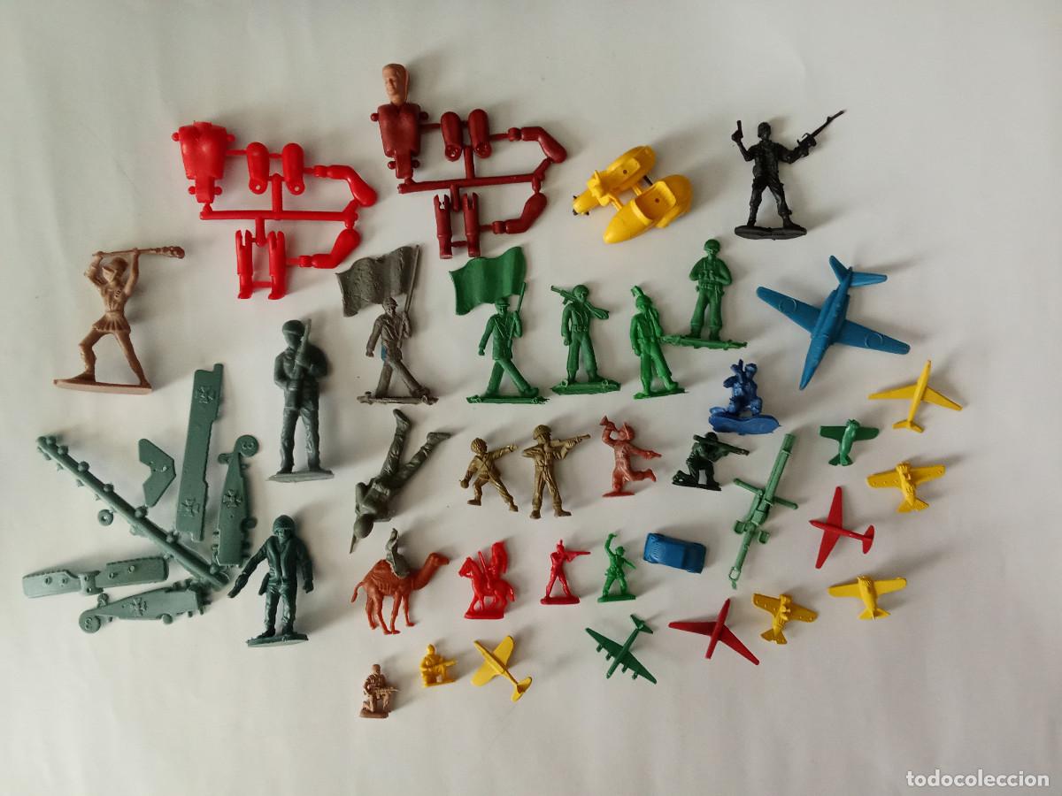 Figuras de goma y PVC: Lote variado figuras Montaplex - Foto 1
