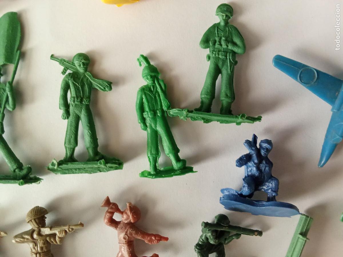 Figuras de goma y PVC: Lote variado figuras Montaplex - Foto 11