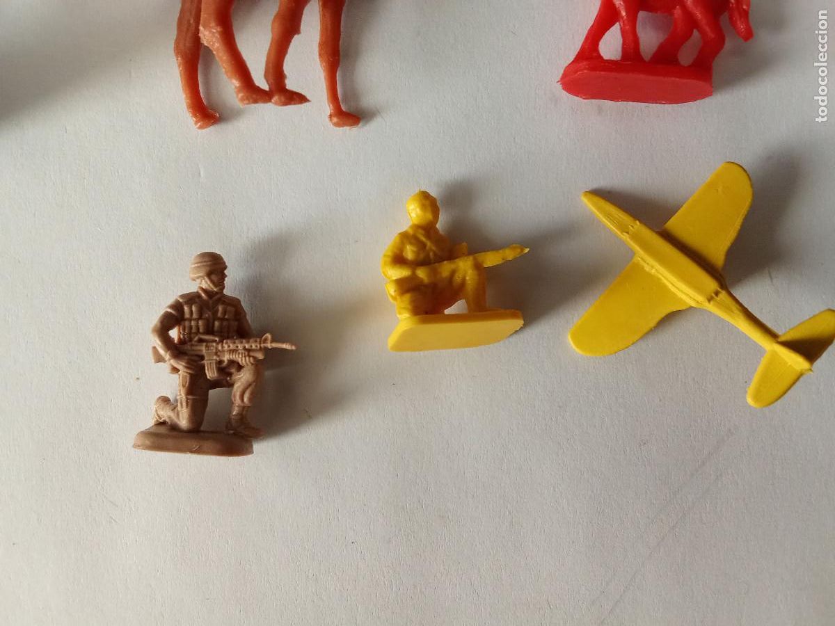 Figuras de goma y PVC: Lote variado figuras Montaplex - Foto 13