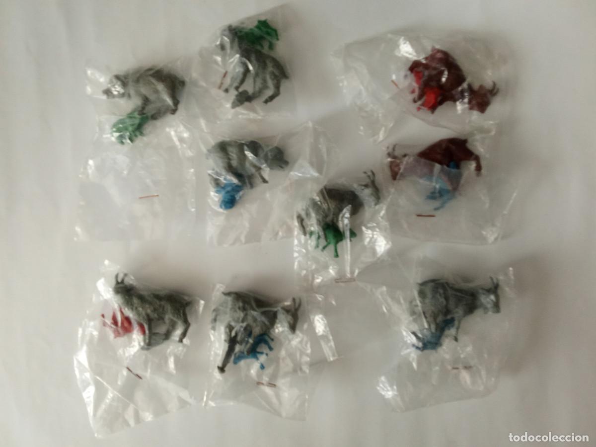 Rubber and PVC Figures: Lote de ocho bolsas de animales granja con sus cr&iacute;as sin uso