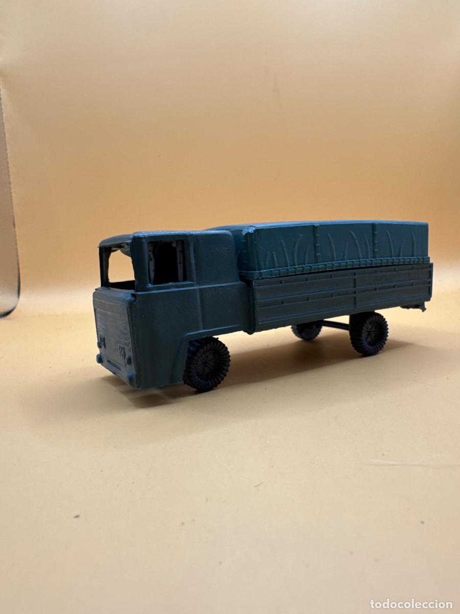 Rubber and PVC Figures: ANTIGUO CAMI&Oacute;N MILITAR DE PL&Aacute;STICO CON TOLDO &ndash; A&Ntilde;OS 60/70 &ndash; JUGUETE ESPA&Ntilde;OL VINTAGE &ndash; TIPO TORRES MA