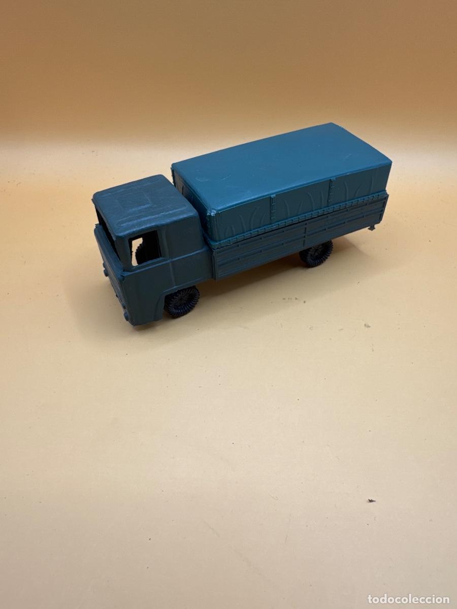 Rubber and PVC Figures: ANTIGUO CAMI&Oacute;N MILITAR DE PL&Aacute;STICO CON TOLDO &ndash; A&Ntilde;OS 60/70 &ndash; JUGUETE ESPA&Ntilde;OL VINTAGE &ndash; TIPO TORRES MA