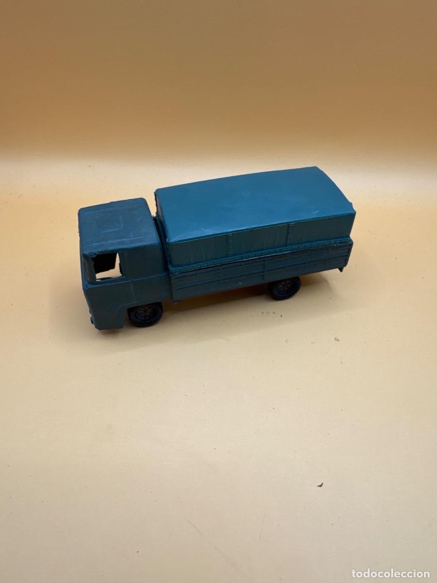 Rubber and PVC Figures: ANTIGUO CAMI&Oacute;N MILITAR DE PL&Aacute;STICO CON TOLDO &ndash; A&Ntilde;OS 60/70 &ndash; JUGUETE ESPA&Ntilde;OL VINTAGE &ndash; TIPO TORRES MA