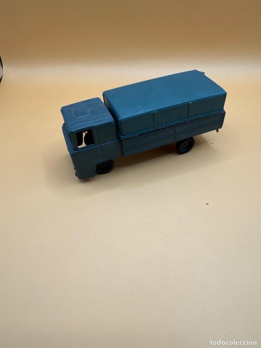 Figuras de goma y PVC: ANTIGUO CAMI&Oacute;N MILITAR DE PL&Aacute;STICO CON TOLDO &ndash; A&Ntilde;OS 60/70 &ndash; JUGUETE ESPA&Ntilde;OL VINTAGE &ndash; TIPO TORRES MA