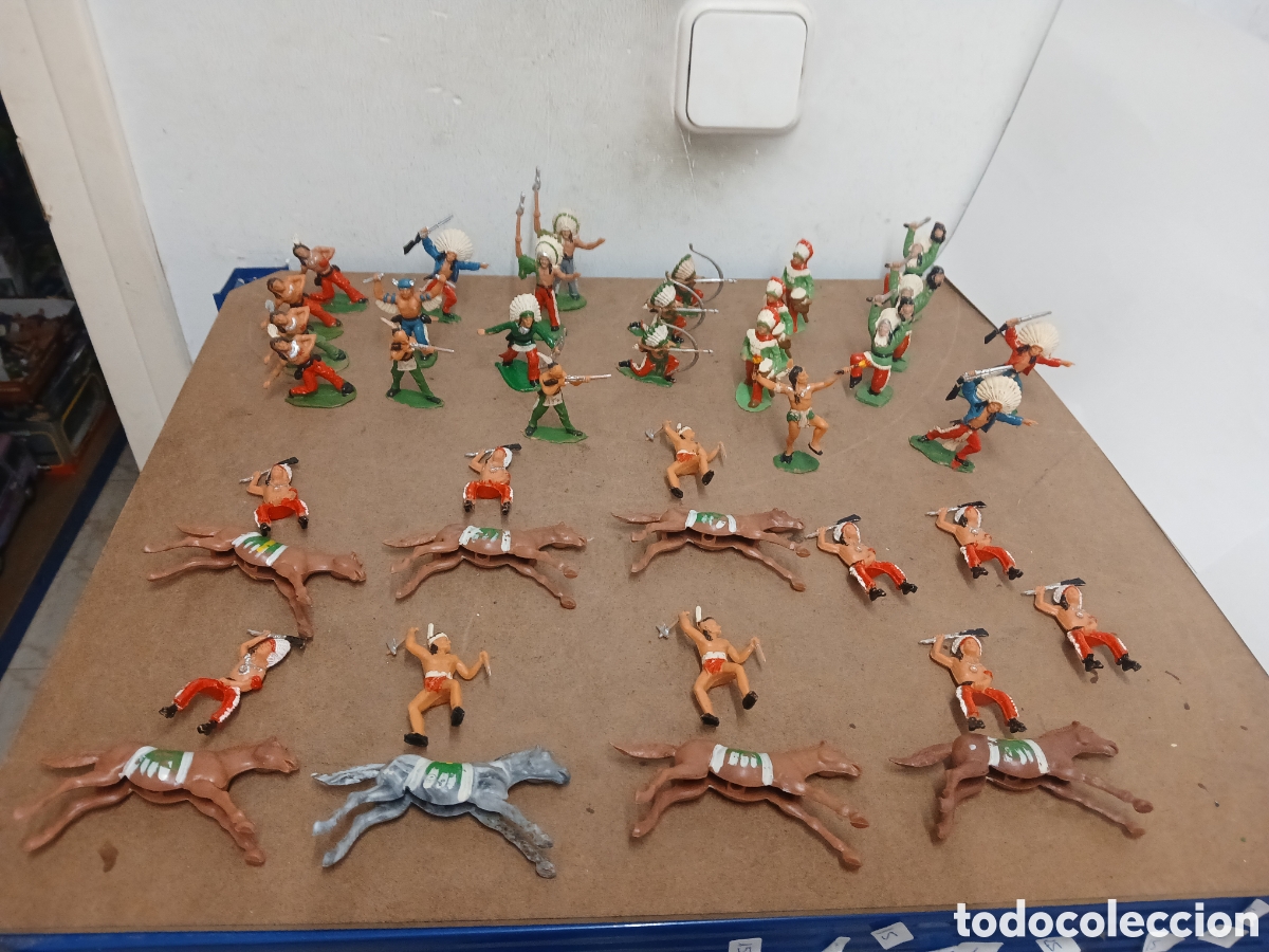Figuras de Borracha e PVC: Figuras indios reamsa