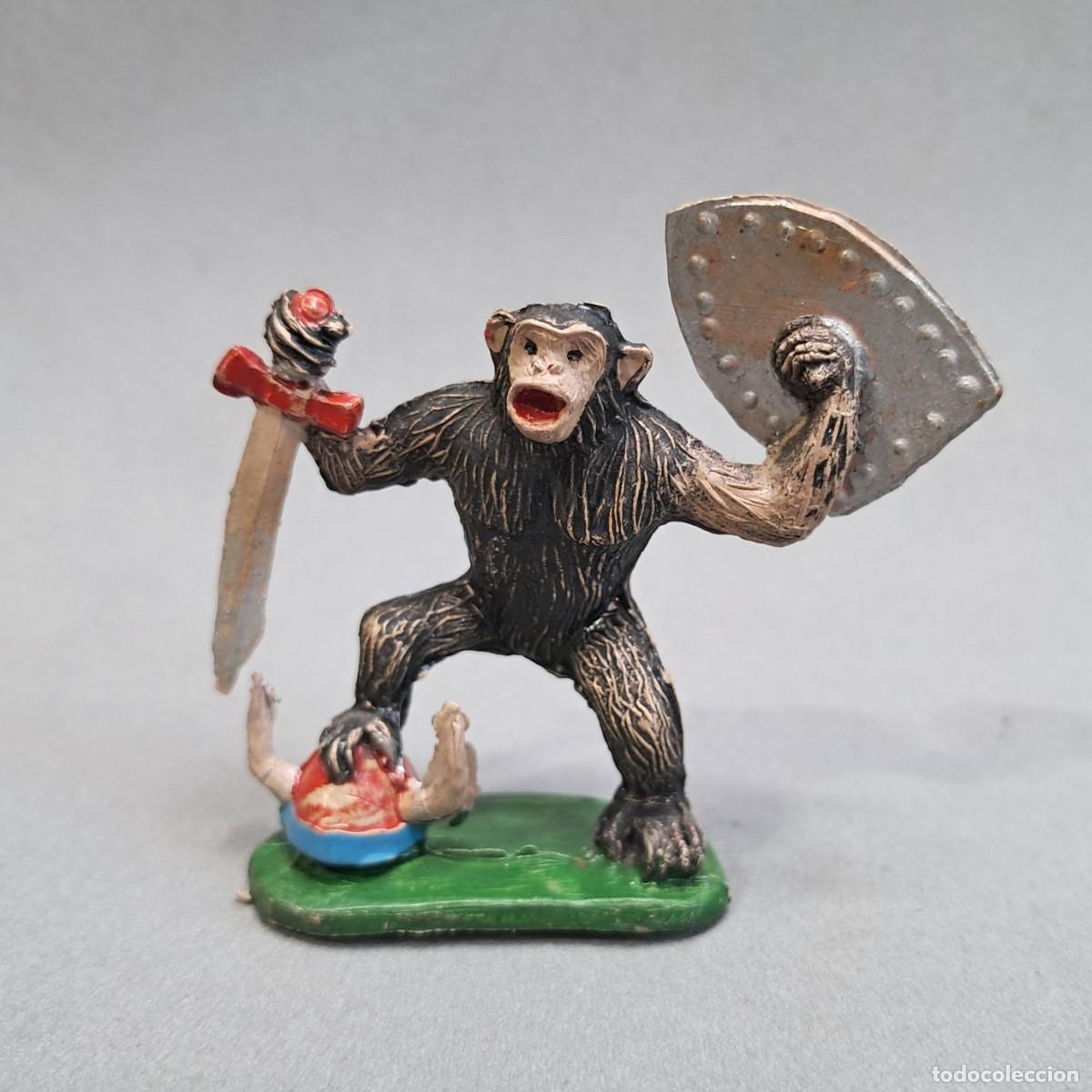 Figuras de goma y PVC: Antigua figura de goma de JIN de un mono de la serie de El Capit&aacute;n Trueno, a&ntilde;os 50