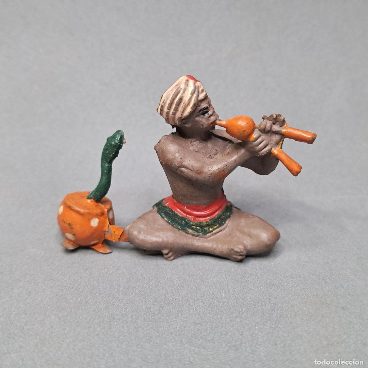 Figuras de goma y PVC: Antiguas figuras, Gran Circo Dir y Dor de JECSAN, encantador de serpientes y serpiente, a&ntilde;os 50 - 60