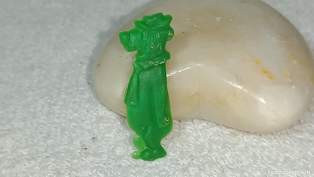 Figuras de Borracha e PVC: DUNKIN : ANTIGUO PIN DE PLASTICO CON ALFILER HANNA BARBERA YOGUI PROMOCION PIPAS CHURRUCA A&Ntilde;OS 70