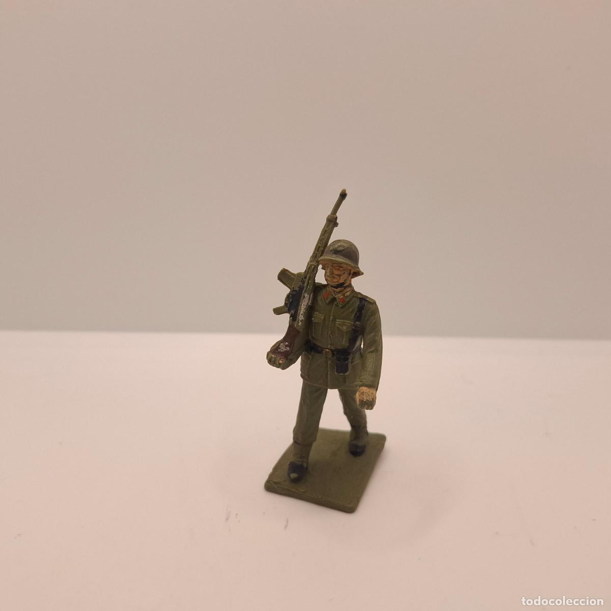 Gummi- und PVC-Figuren: Figura soldado goma pl&aacute;stico pvc antiguo
