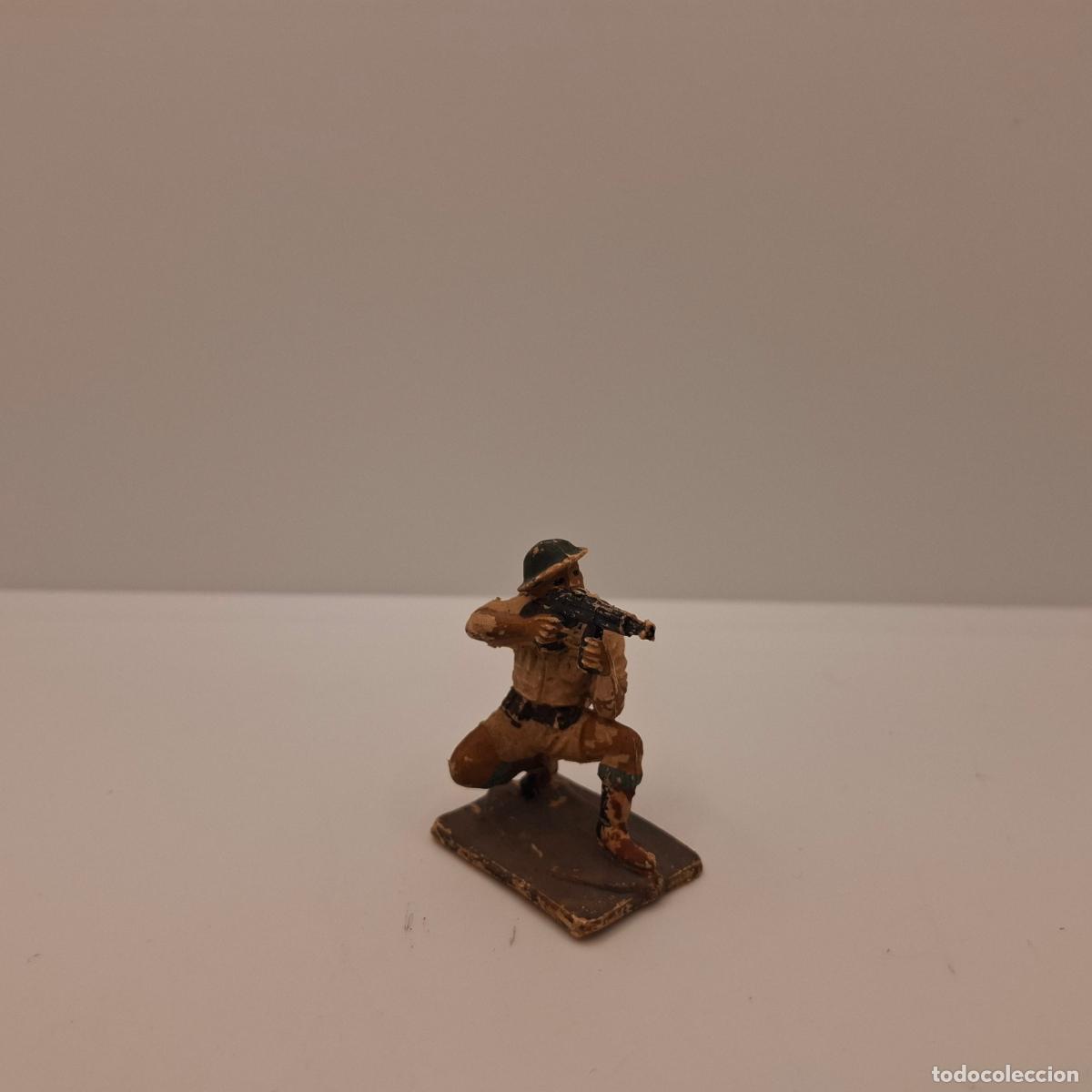Gummi- und PVC-Figuren: Figura soldado goma pl&aacute;stico pvc antiguo