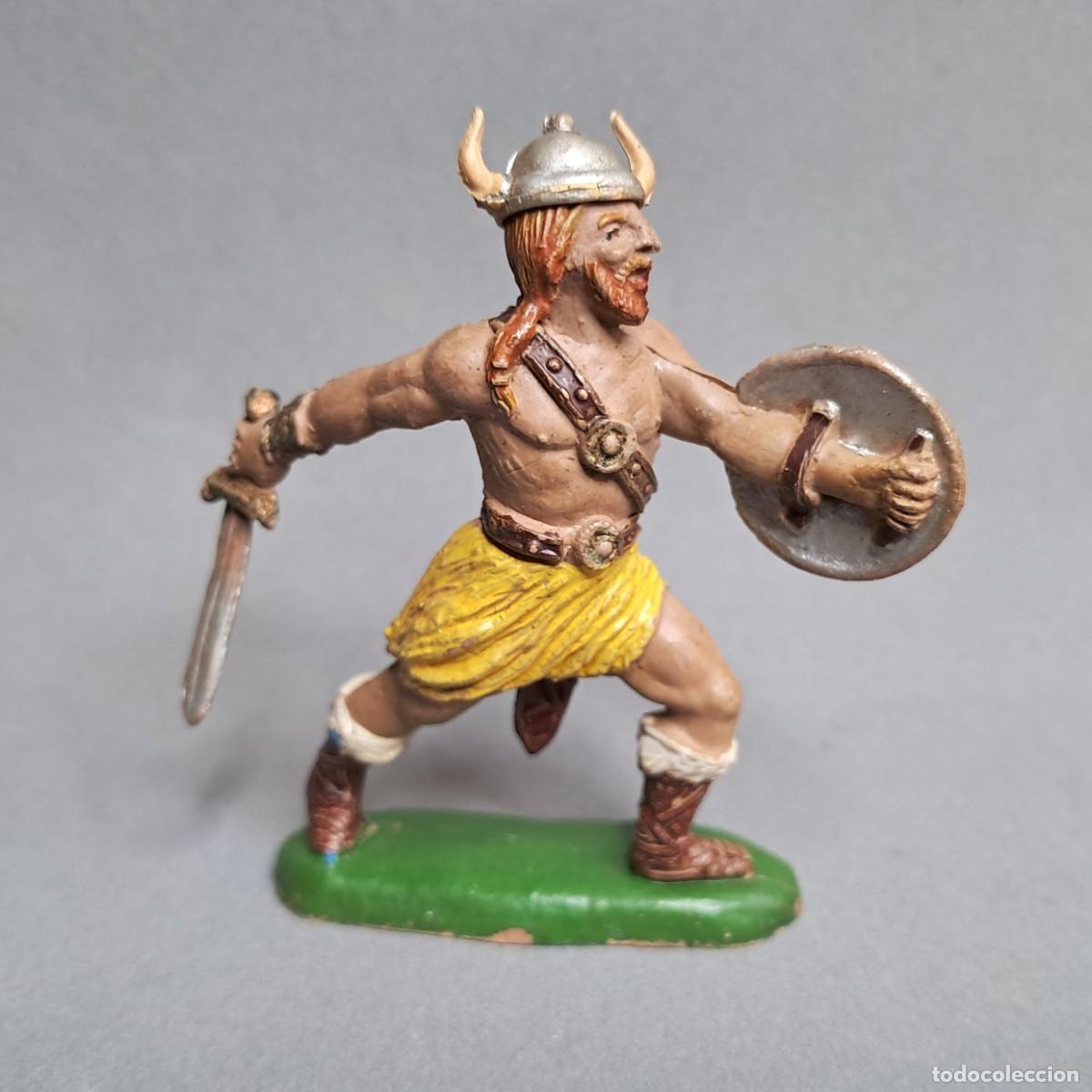 Figuras de goma y PVC: Antigua figura de la serie Vikingos de JECSAN, Vikingo de goma, conserva el casco, a&ntilde;os 50 - 60