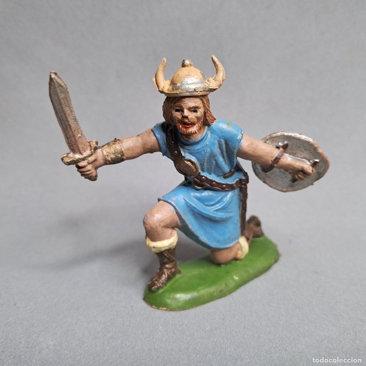 Figuras de goma y PVC: Antigua figura de la serie Vikingos de JECSAN, Vikingo de goma, conserva el casco, a&ntilde;os 50 - 60
