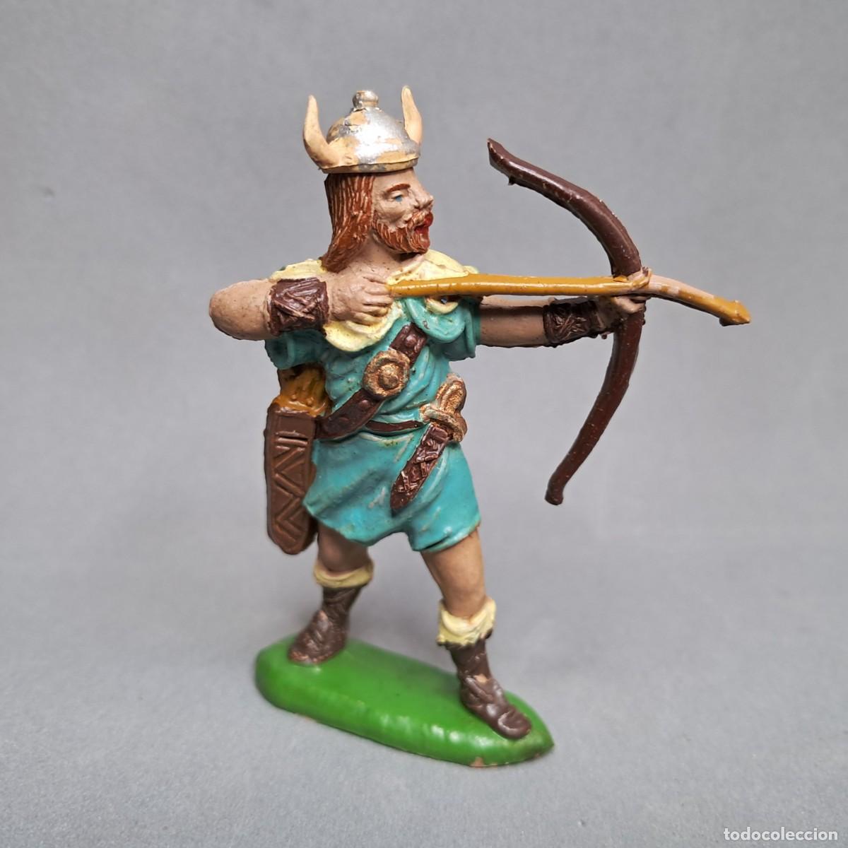 Figuras de goma y PVC: Antigua figura de la serie Vikingos de JECSAN, Vikingo de goma, conserva el casco, a&ntilde;os 50 - 60