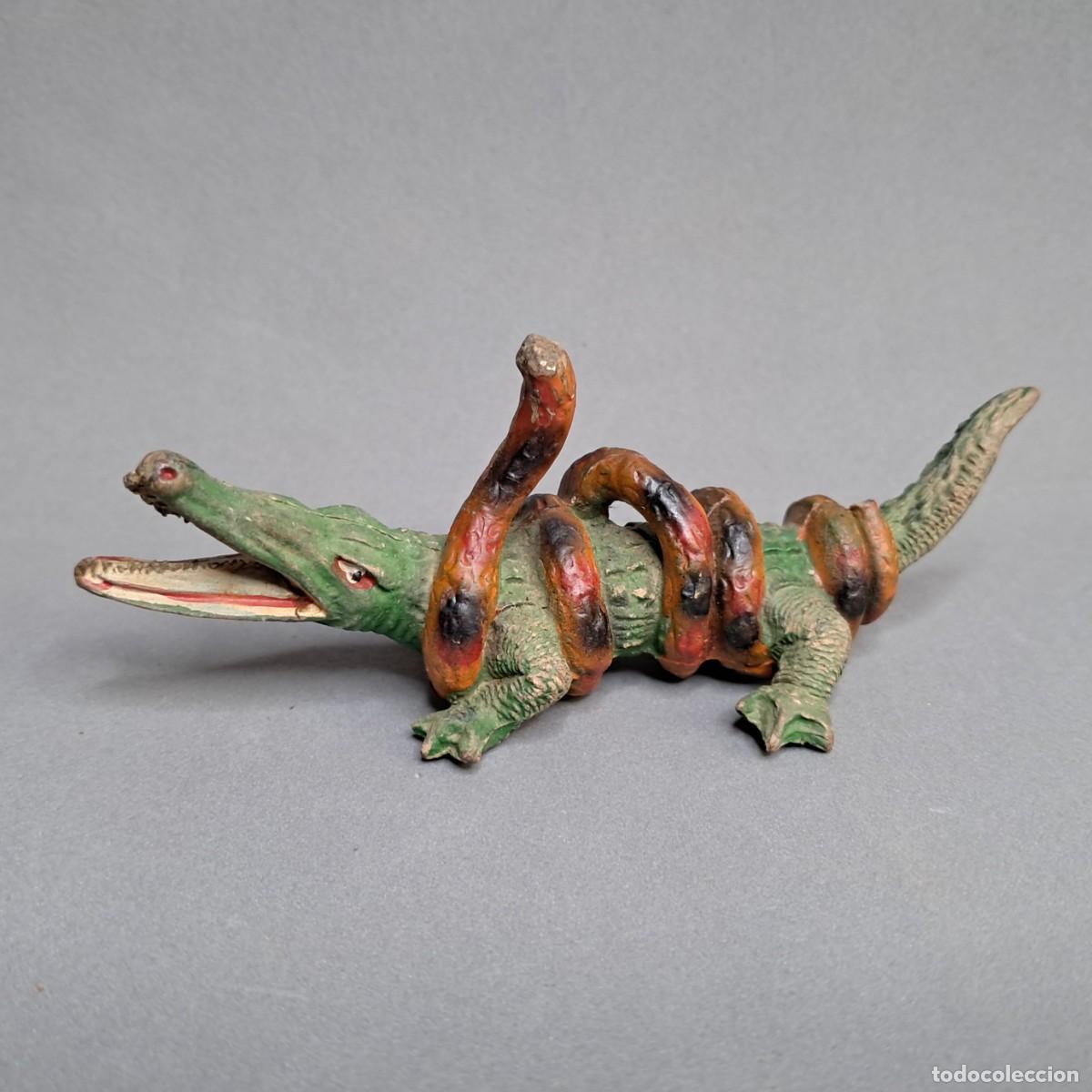 Figuras de goma y PVC: Pelea entre un Cocodrilo y una Serpiente, figura F 43 Pech Hermanos serie Fieras a&ntilde;o 1956