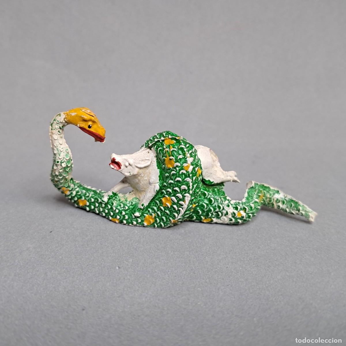 Figuras de goma y PVC: Antigua figura de goma de una Serpiente cazando a un Rat&oacute;n de LAFREDO, a&ntilde;os 50 - 60