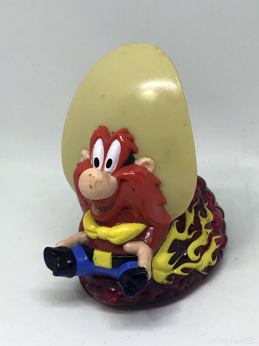 Figuras de goma y PVC: BURGER KING, LOONEY TUNES, SAM BIGOTES (1)
