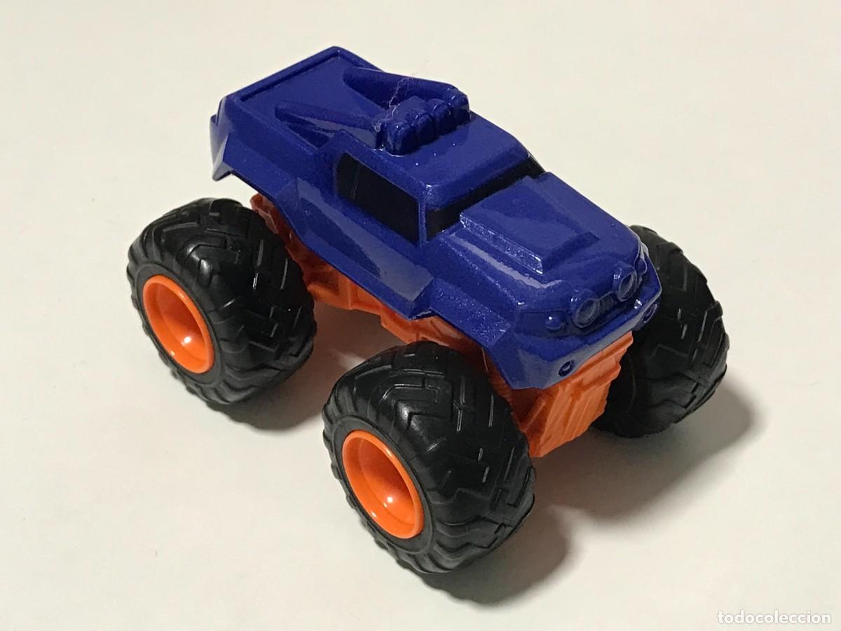 Figuras de goma y PVC: McDONALDS, MONSTERS 4X4