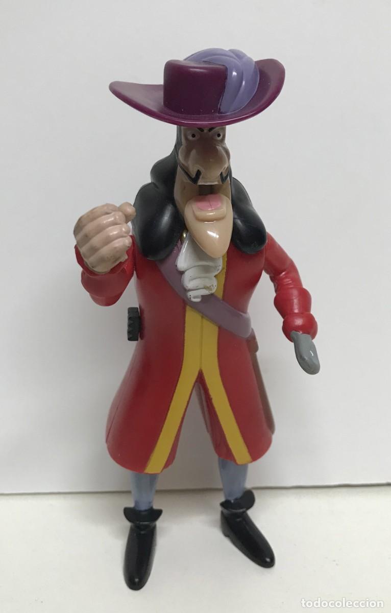 Figuras de goma y PVC: McDONALDS, PETER PAN, CAPITAN GARFIO