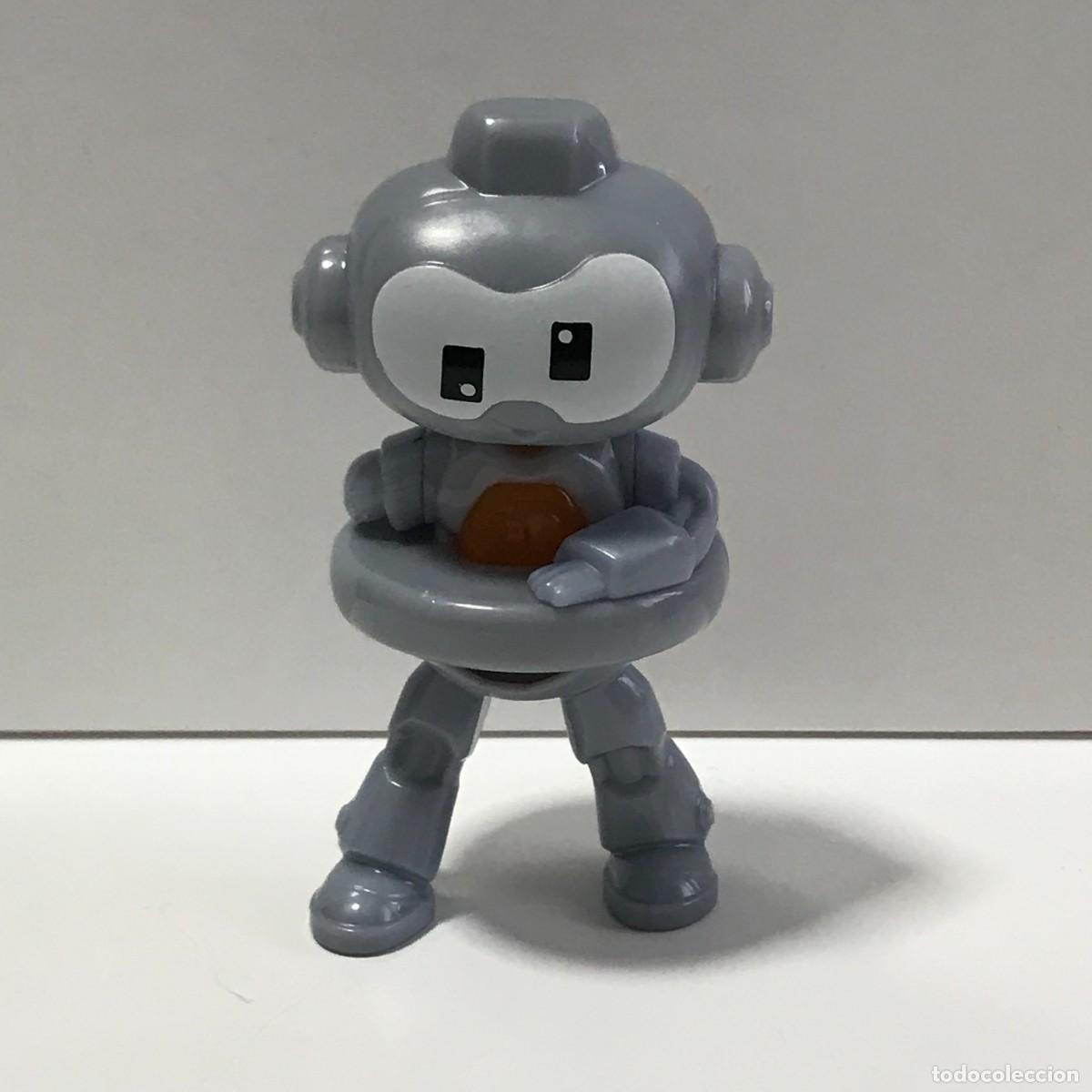 Gummi- und PVC-Figuren: McDONALDS, DISCOVERY MINDBLOWN, ROBOT (2)