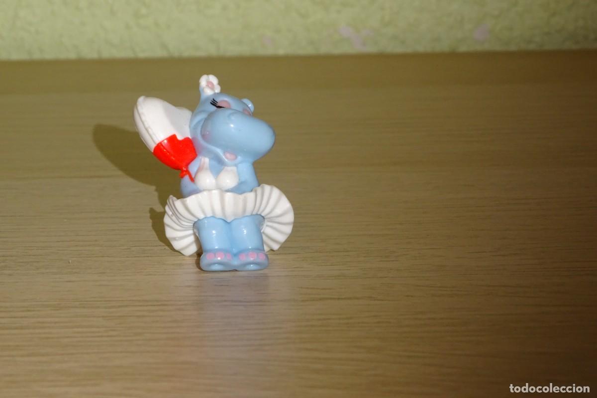 Figuras de goma Kinder: HIPOPOTAMO HEMBRA SIMPATICA , PVC , 4 CMS