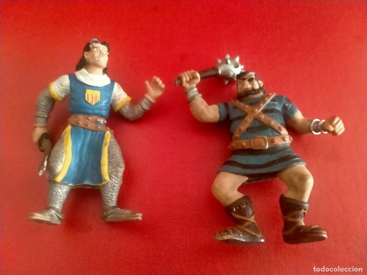 Figuras de goma y PVC: figuras capitan trueno y goliat