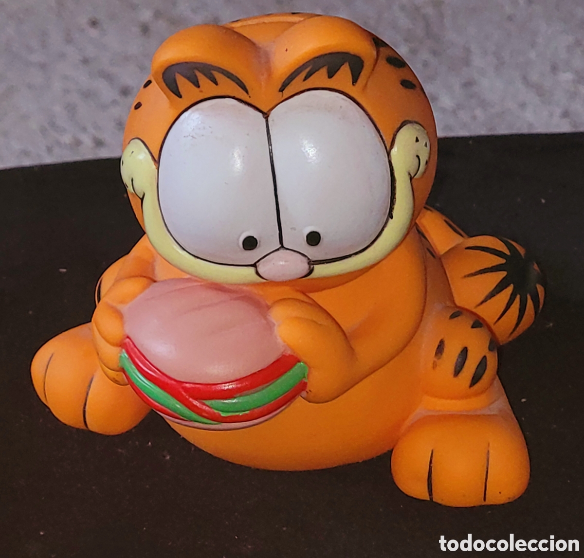 Figuras de goma y PVC: Bonita figura hucha gato Garfield con hamburguesa a&ntilde;os 80