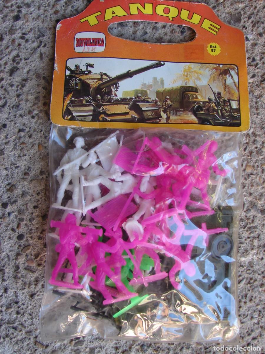 Figuras de goma y PVC: BOLSA TANQUE CON SOLDADOS Y KIT DE TANQUE DE NOVOLINEA N&ordm; 87