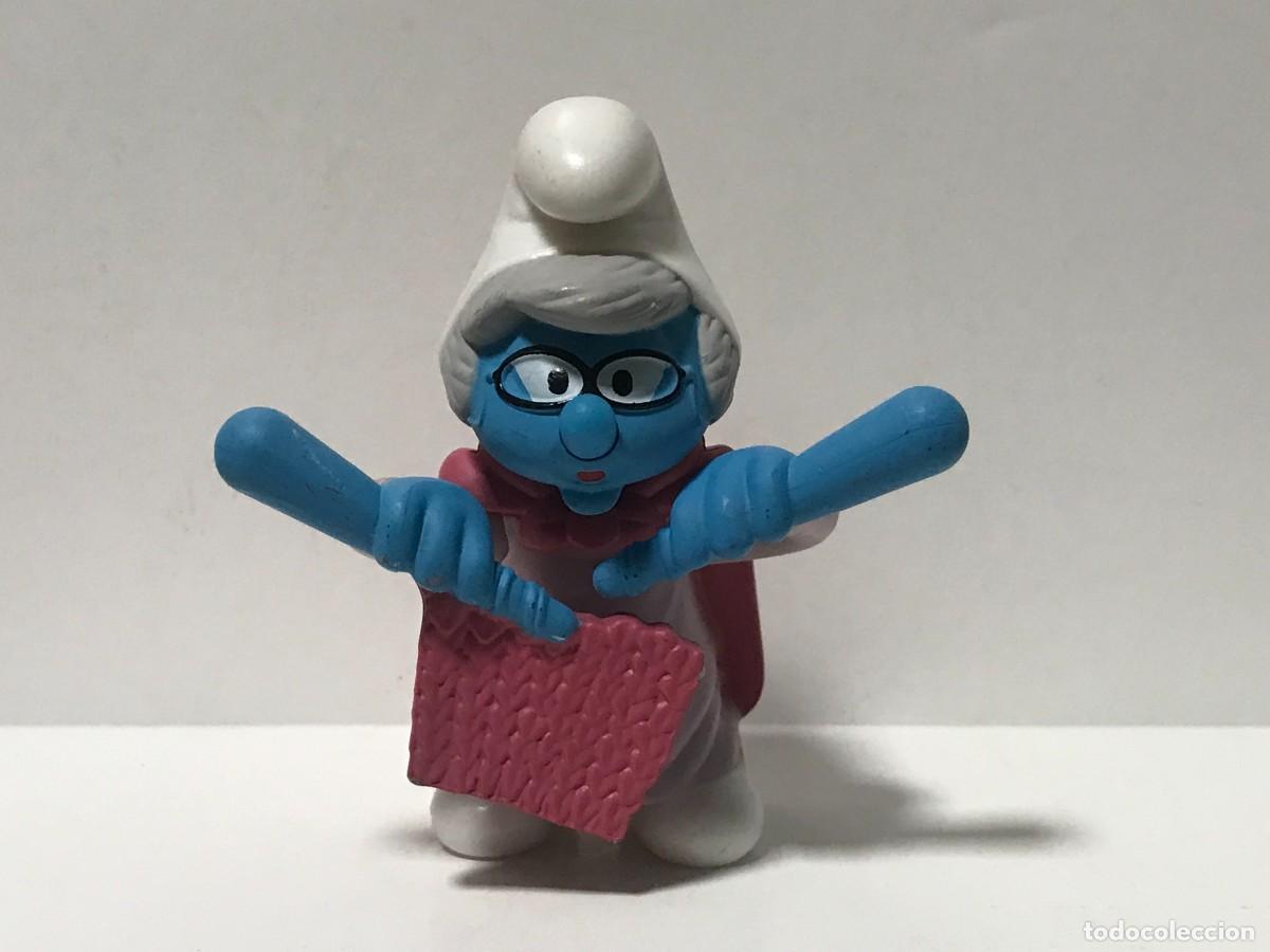 Figuras de goma y PVC: McDONALDS, LOS PITUFOS, THE SMURFS, ABUELA PITUFO (1)