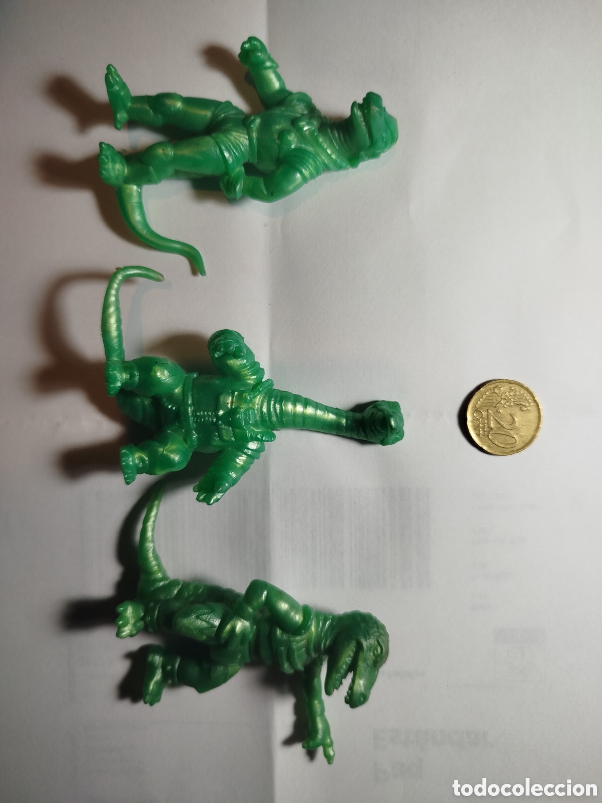 Figuras de goma y PVC: Lote 3 figuras monocrom&aacute;ticas Dinosaucers