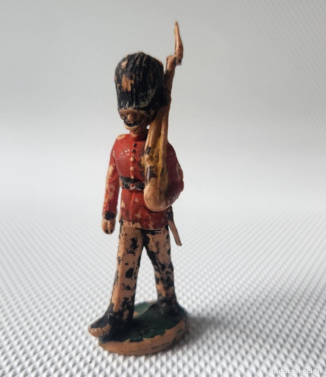 Figuras de goma y PVC: GRANADERO GUARDIA REAL BRIT&Aacute;NICO REAMSA - antiguo soldadito pl&aacute;stico - ver pintura