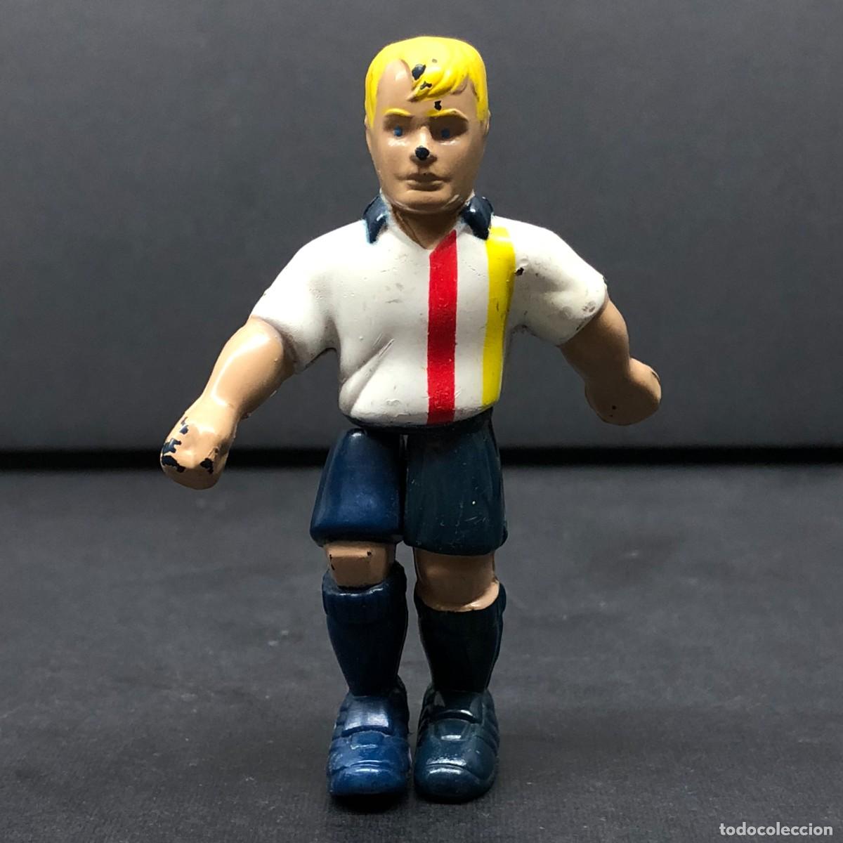 Figuras de goma y PVC: JUGADOR DE FUTBOL ALEMAN - FIFA WORLD CUP IN FRANCE - NESTL&Eacute; - 1998 - VINTAGE - 7 CM / 1473