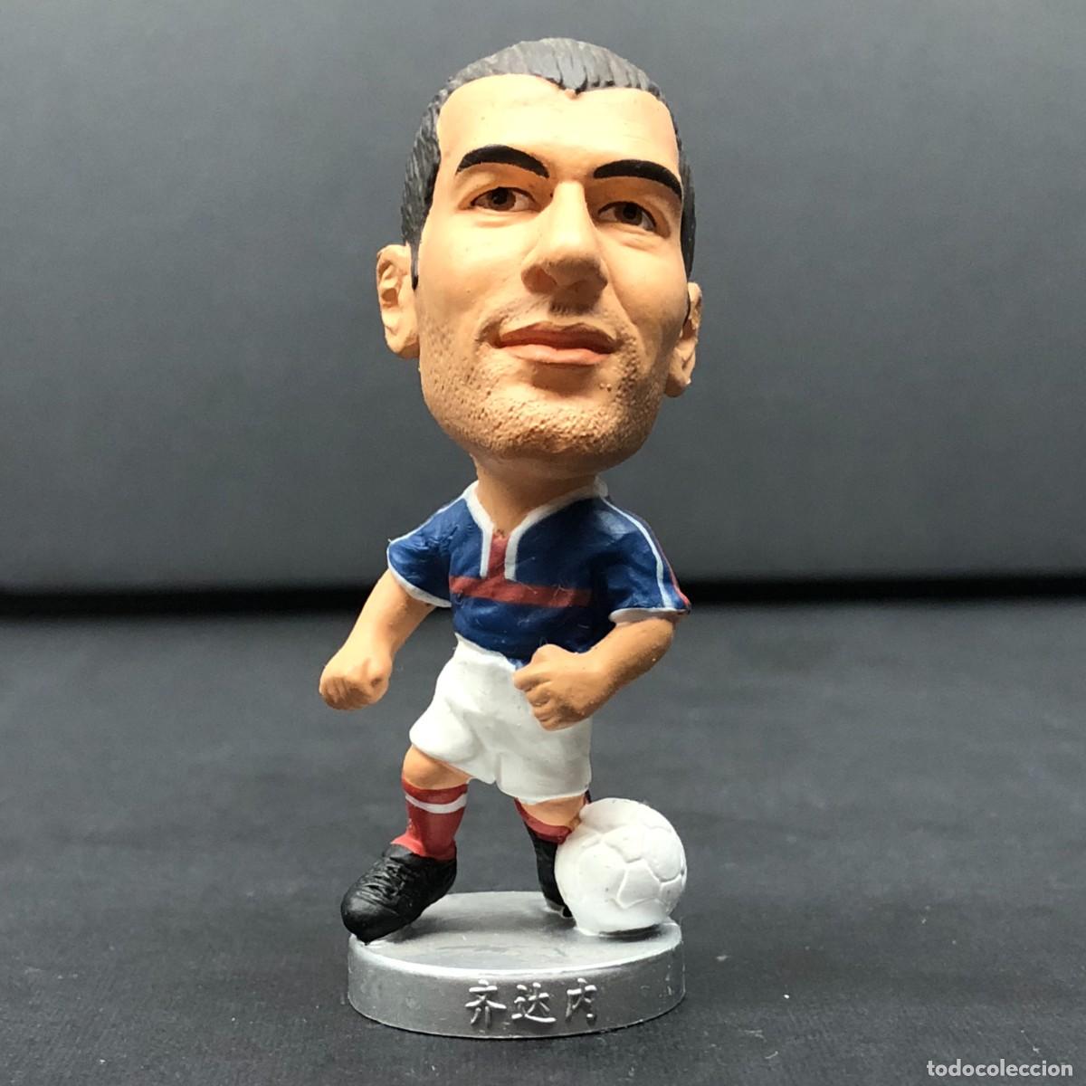 Figuras de goma y PVC: FIGURA DE ZIDEDINE ZIDANE - POCKET SPORT - 2001/2002 - VINTAGE - 6,7 CM / 1483