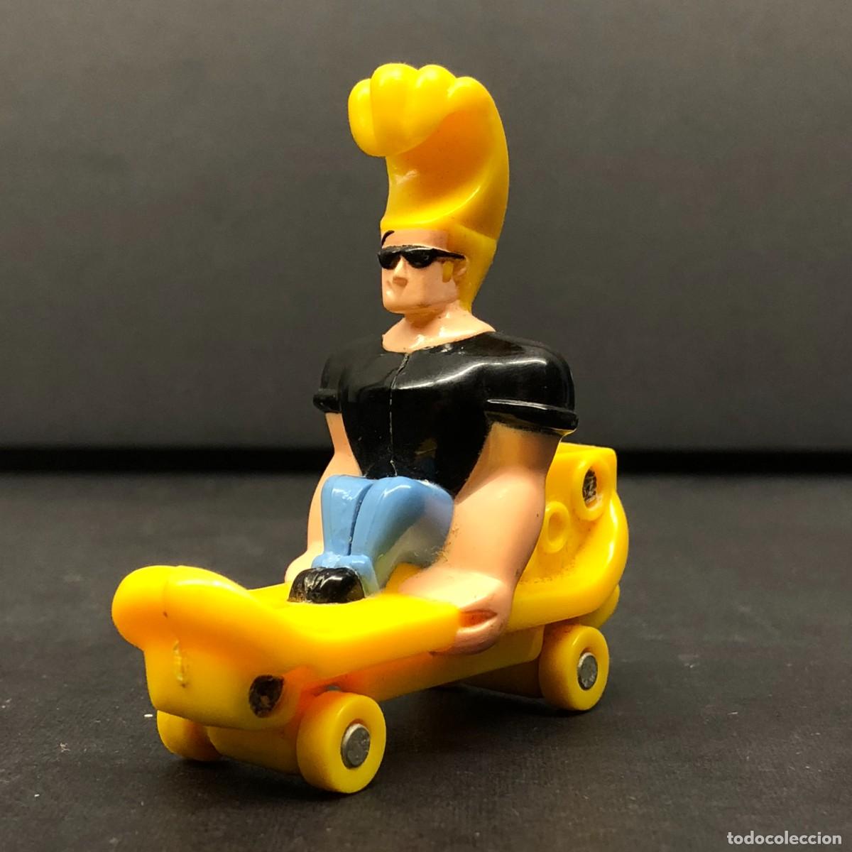 Figuras de goma y PVC: FIGURA DE JOHNNY BRAVO - CARTOON NETWORK - 2001 - VINTAGE - 6 CM / 1502