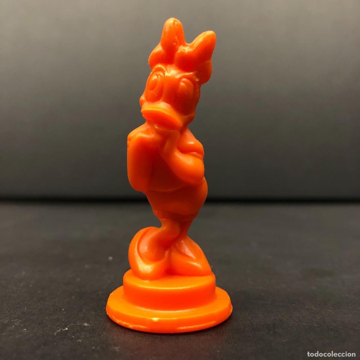 Figuras de goma y PVC: FIGURA PLASTICA NARANJA DE LA PATA DEISY - NESTL&Eacute; - VINTAGE - 6,4 CM / 1503