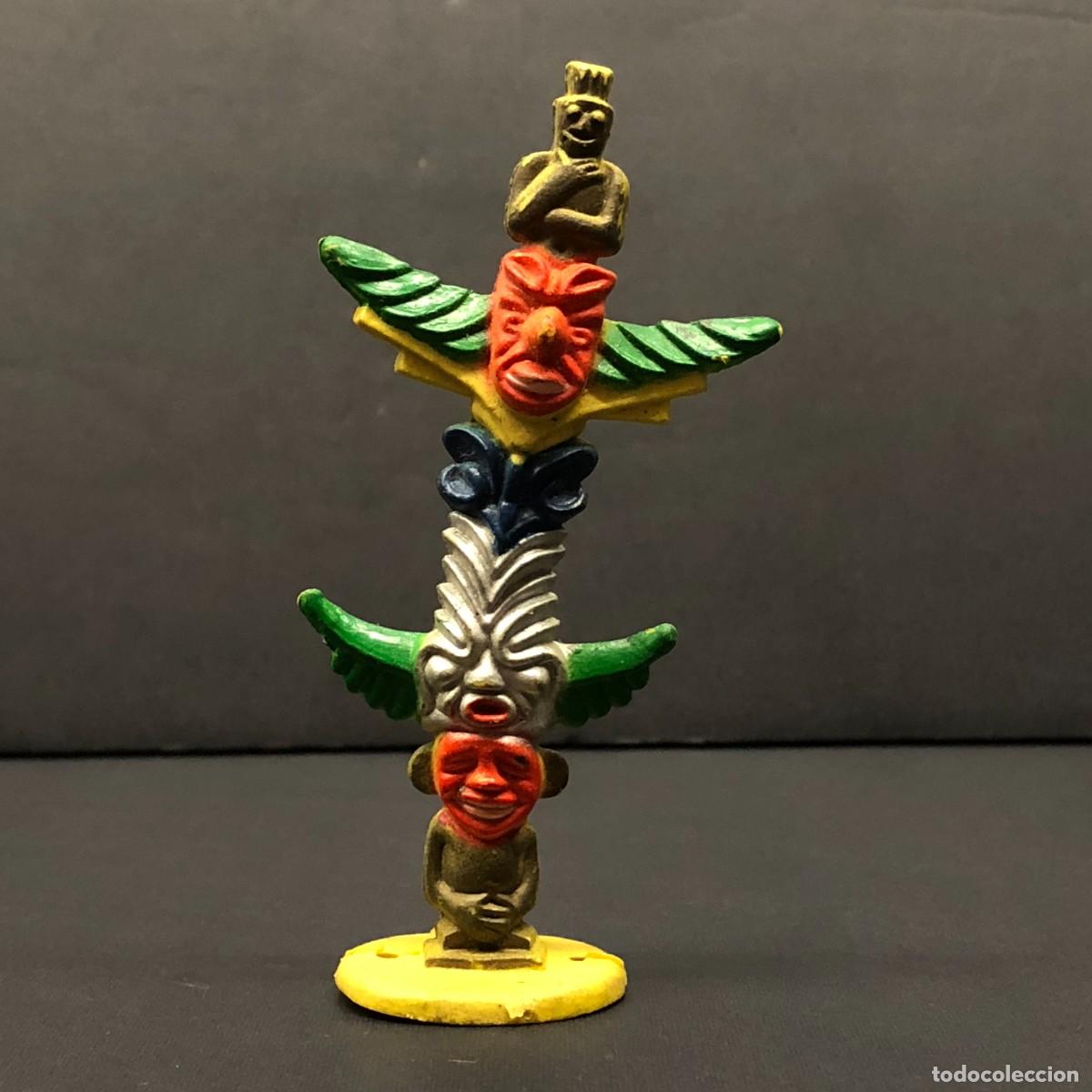 Figuras de goma y PVC: FIGURA DE TOTEM INDIO DE BRITAINS HERALD - 1960'S - VINTAGE - 10 CM / 1526