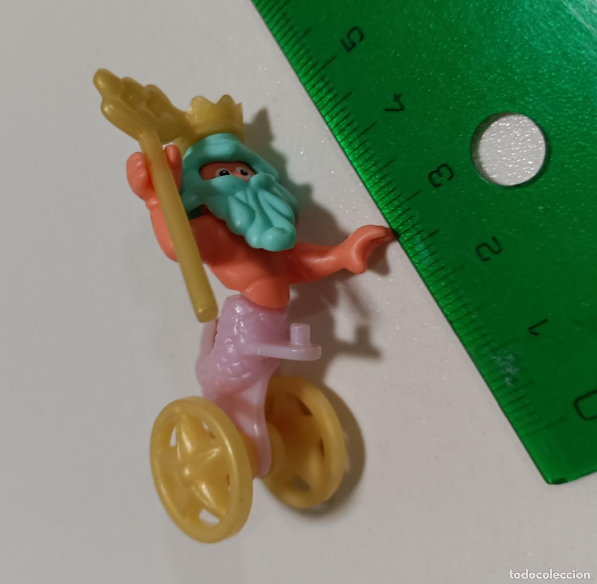 Figuras de goma Kinder: kinder neptuno carro concha montable desmontable antiguo tridente figurita figura mu&ntilde;eco mini