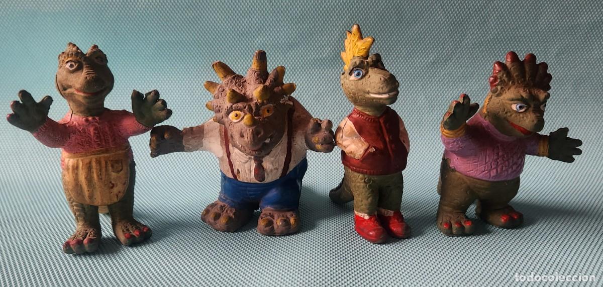 Figuras de goma y PVC: DISNEY &rdquo;DINOSAURS&rdquo; lote de 4 figuras BOOTLEG de goma a&ntilde;os '90s de la serie de TV &rdquo;DINOSAURIOS&rdquo;