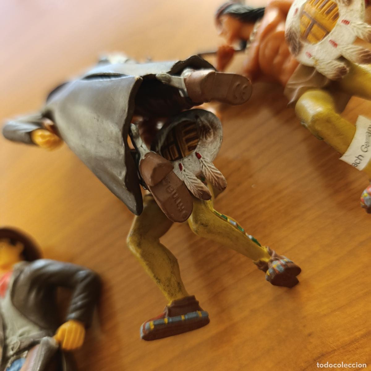 Figuras de goma y PVC: LOTE DE FIGUERAS. 5 INDIOS Y 2 VAQUEROS. BULLY. JUGUETES - Foto 2