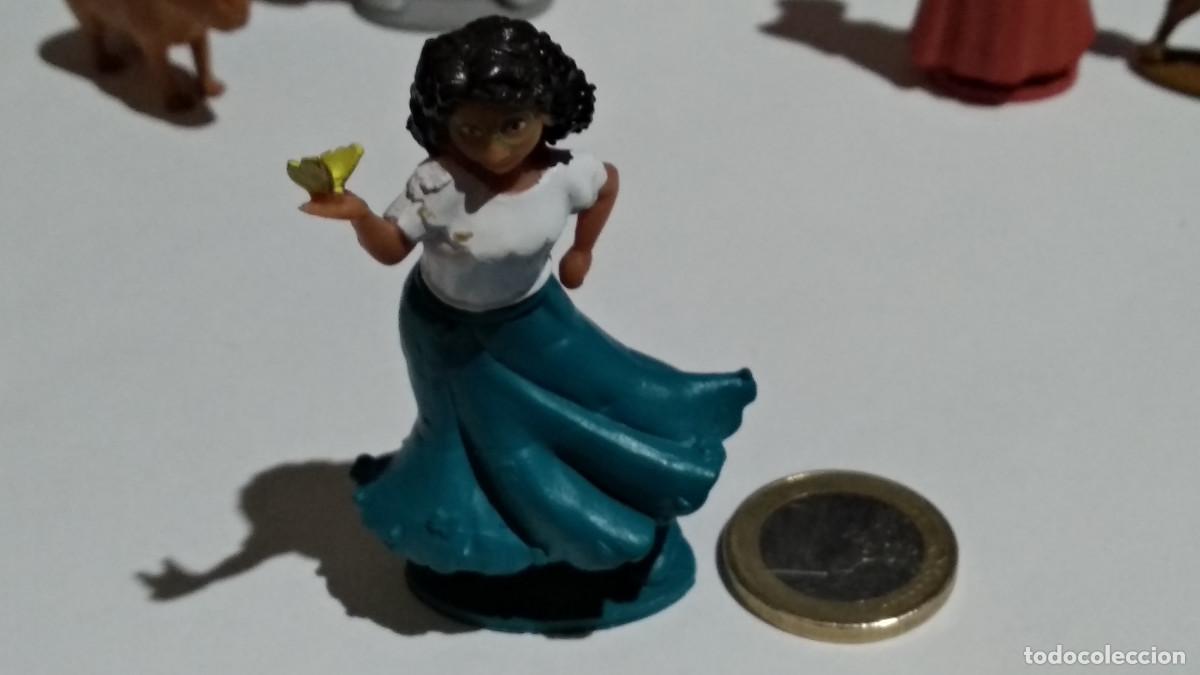 Figuras de goma y PVC: FIGURA WALT DISNEY FIGURA DE PVC PERSONAJE DE LA PEL&Iacute;CULA ENCANTO MARIBEL MADRIGAL MIDE 6 CM