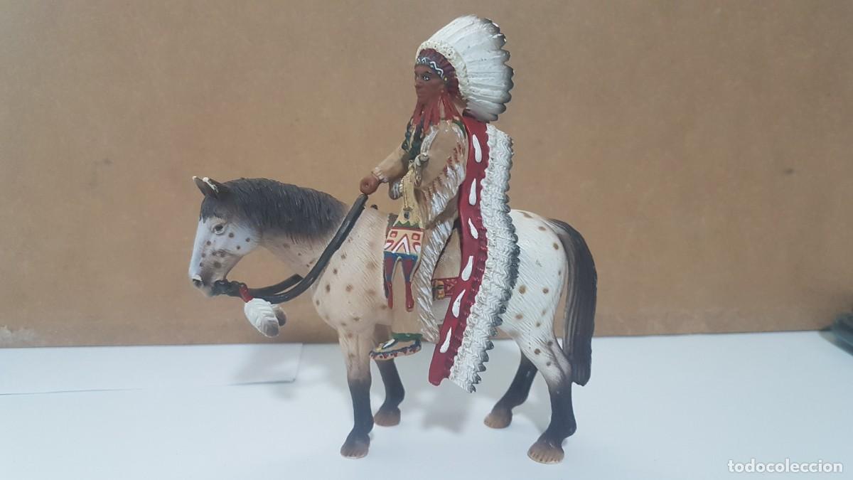 Figuras de goma y PVC: J) Guerrero Indio americano a caballo (12 cm largo x 13,5 cm alto) - LEER DESCRIPCION