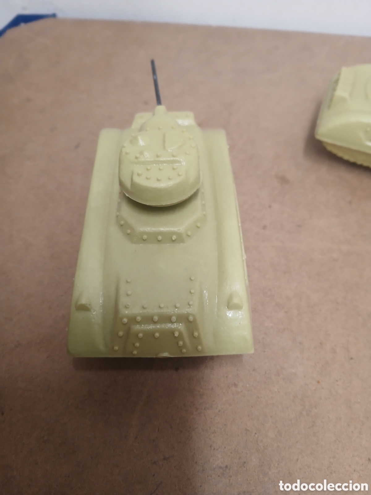 Figuras de goma y PVC: Reamsa pareja de tanques - Foto 5
