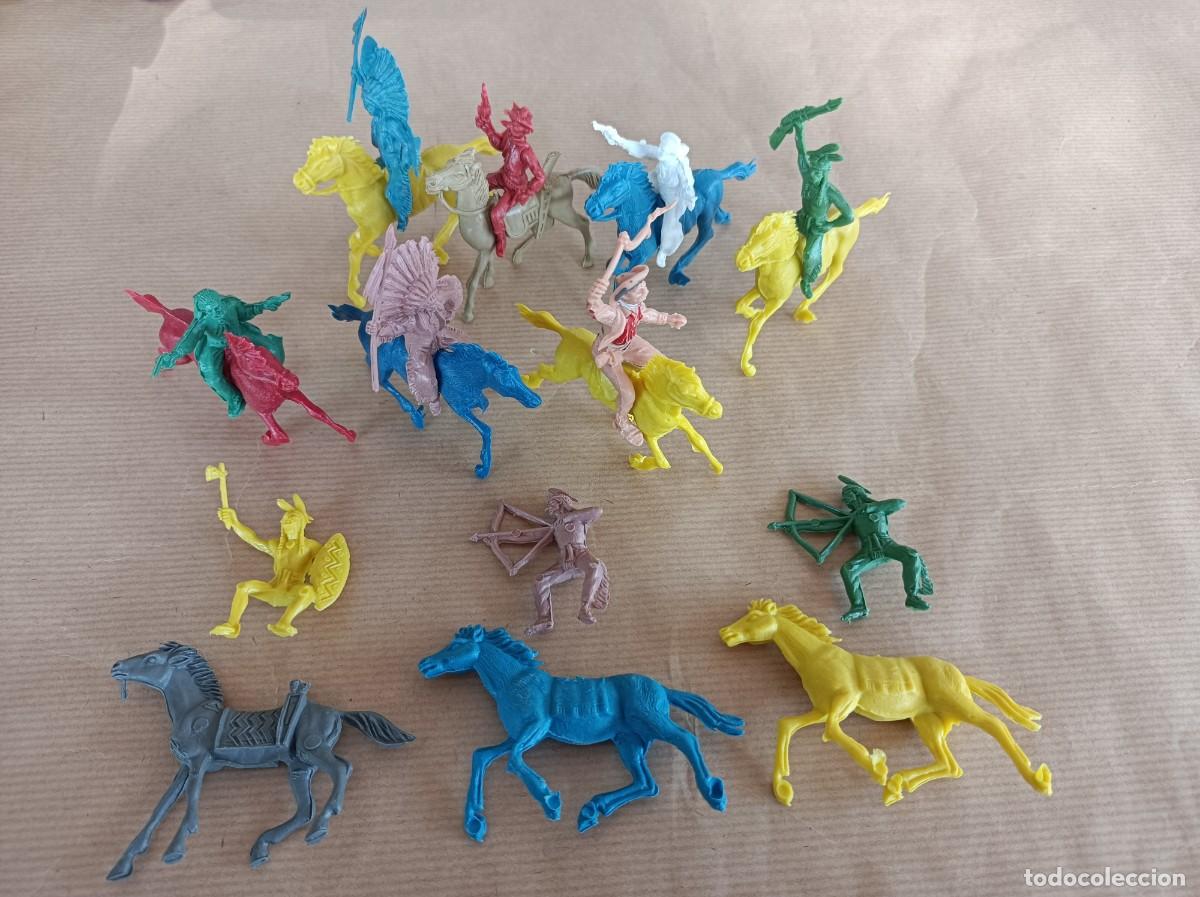 Figuras de goma y PVC: FIGURAS DE PL&Aacute;STICO VAQUEROS INDIOS VARIAS MARCAS