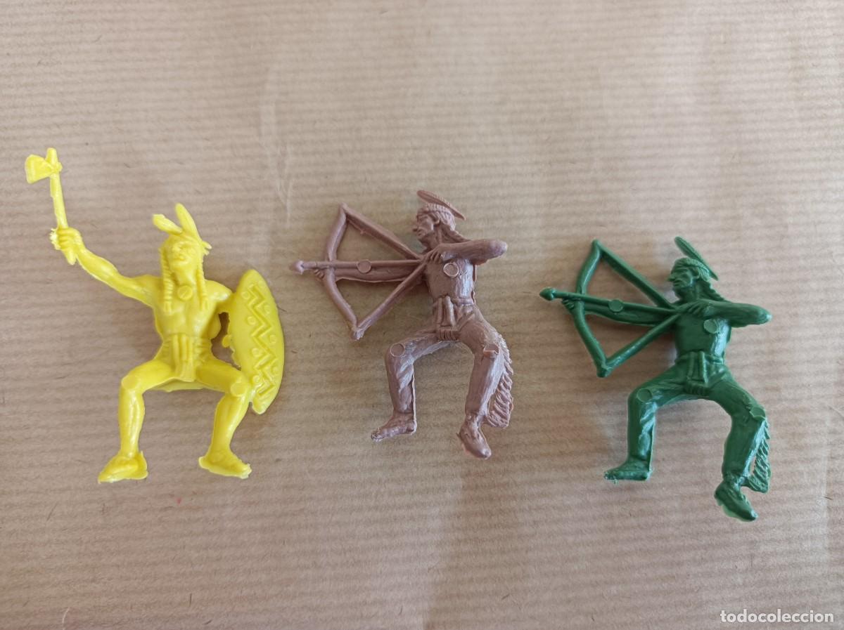 Figuras de goma y PVC: FIGURAS DE PL&Aacute;STICO VAQUEROS INDIOS VARIAS MARCAS - Foto 6