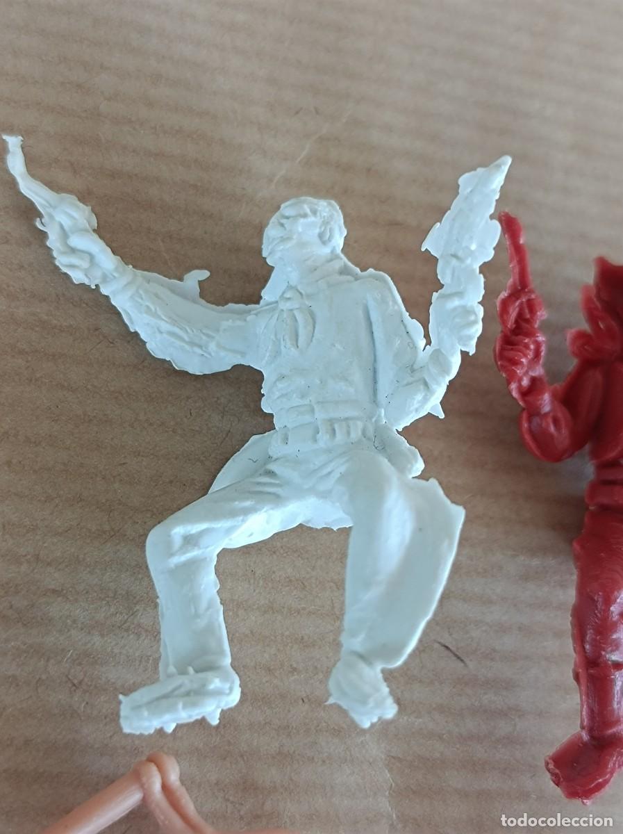 Figuras de goma y PVC: FIGURAS DE PL&Aacute;STICO VAQUEROS INDIOS VARIAS MARCAS - Foto 18