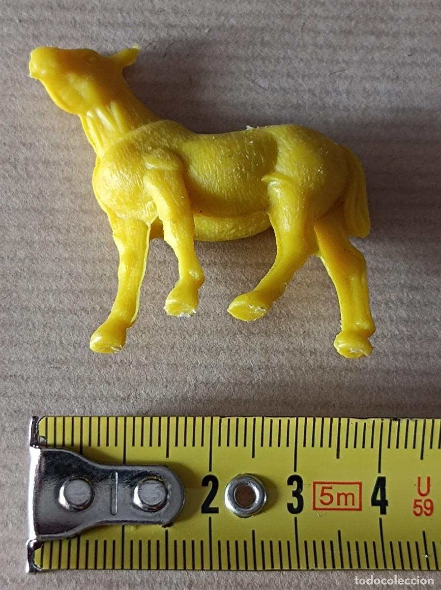 Figuras de goma y PVC: CABALLO DE PL&Aacute;STICO GRANJA DUNKIN - Foto 3