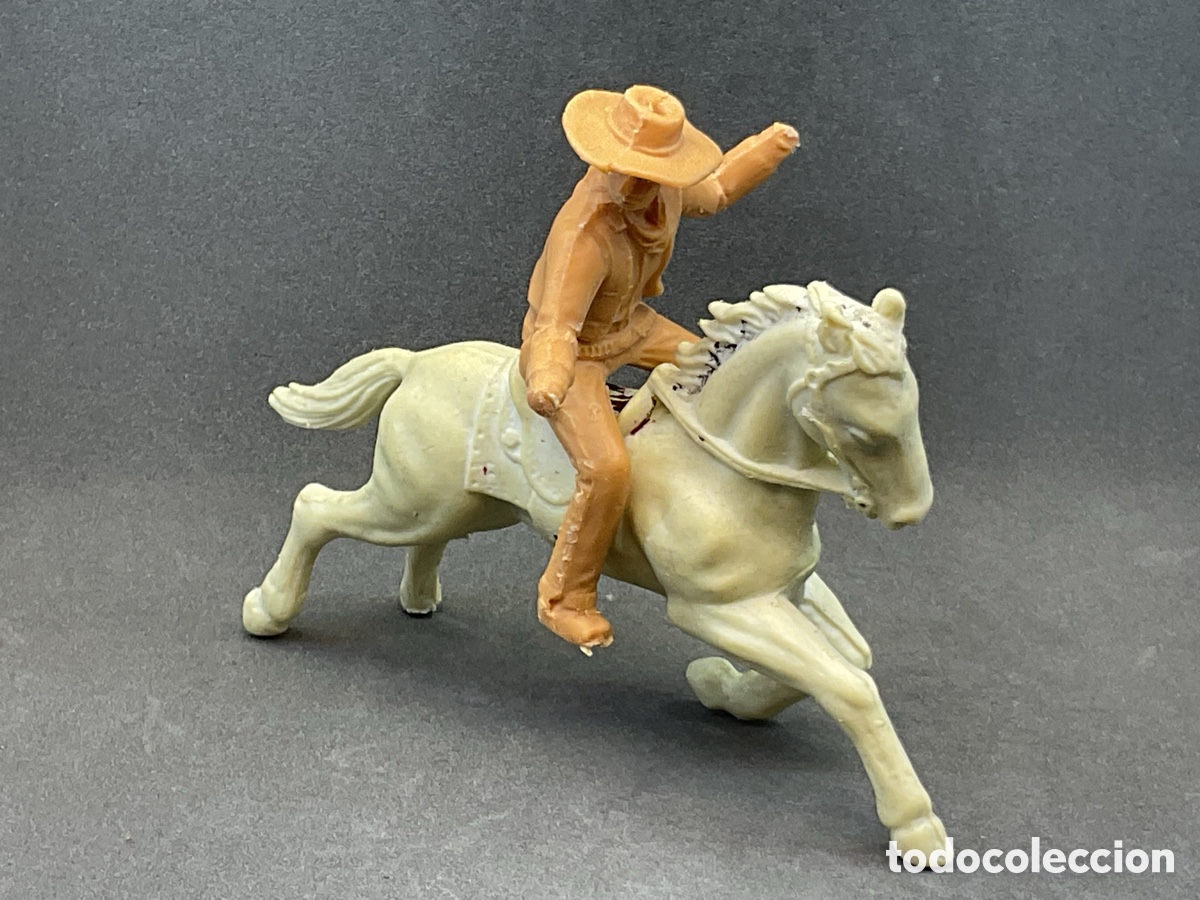 Figuras de goma y PVC: Antigua Figura en Pl&aacute;stico. Serie Asalto a la Diligencia de Reamsa. Con Defecto
