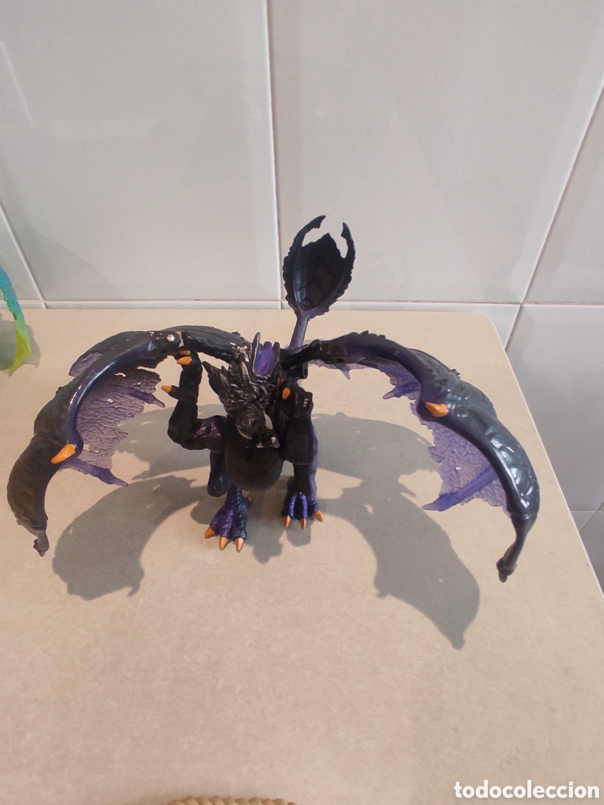 Figuras de goma y PVC: FIGURA DRAGON GRANDES ALAS