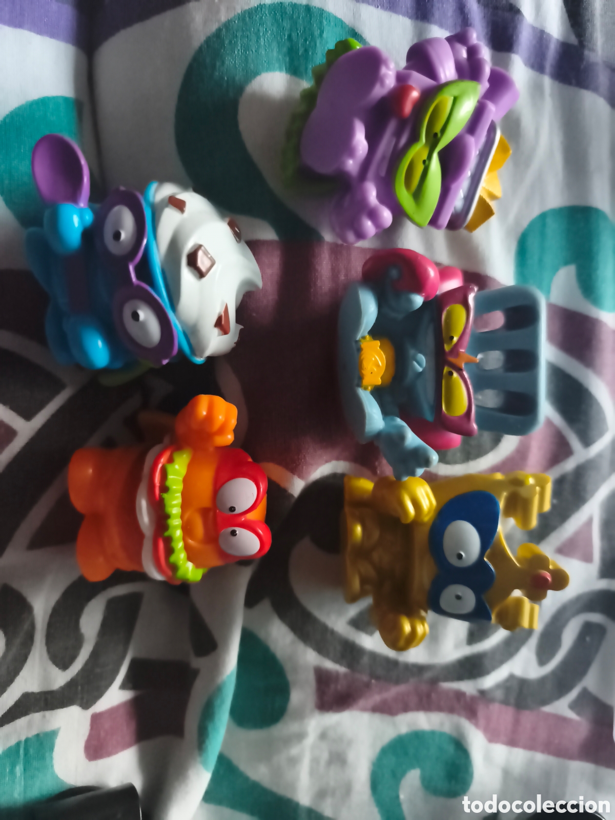 Figuras de goma y PVC: 5 SUPERTHINGS SUPERZING GRANDES BURGUER KING