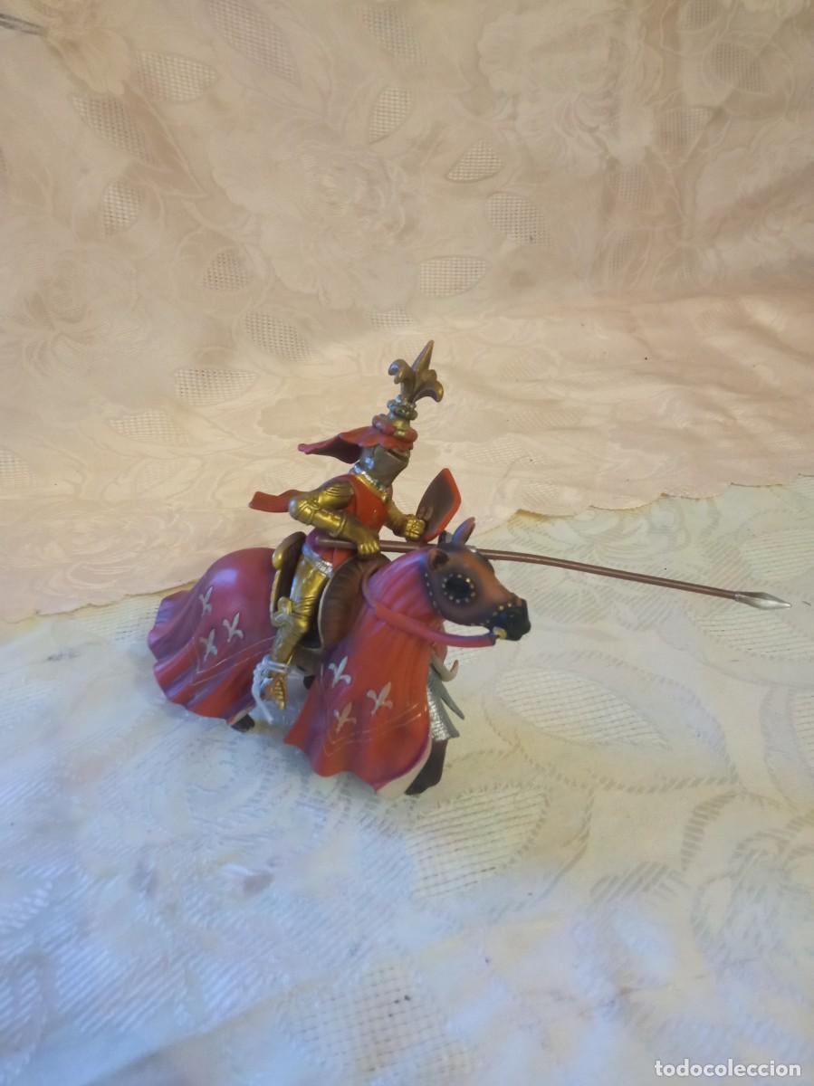 Figuras de goma y PVC: Caballero Torneo Flor de Lis. Schleich